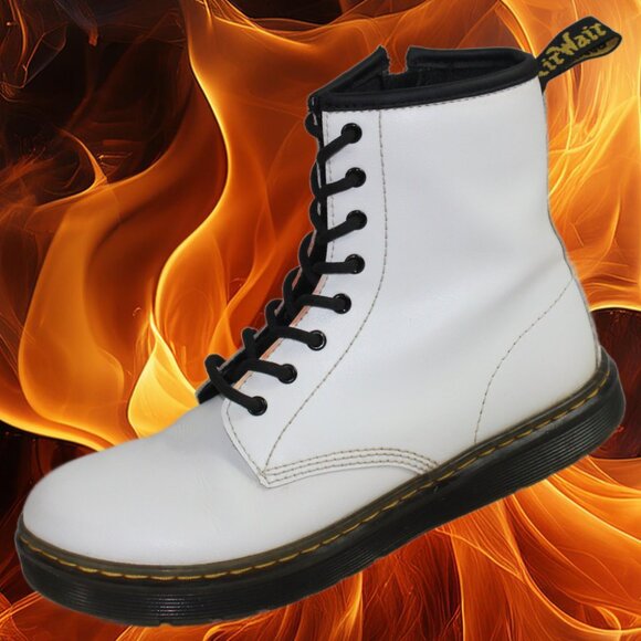 Dr. Martens Zavala White Leather Lace-up Combat Boot, Size 6 (Male 5) - Picture 3 of 11